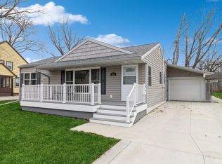 911 4th St, Nevada, IA 50201