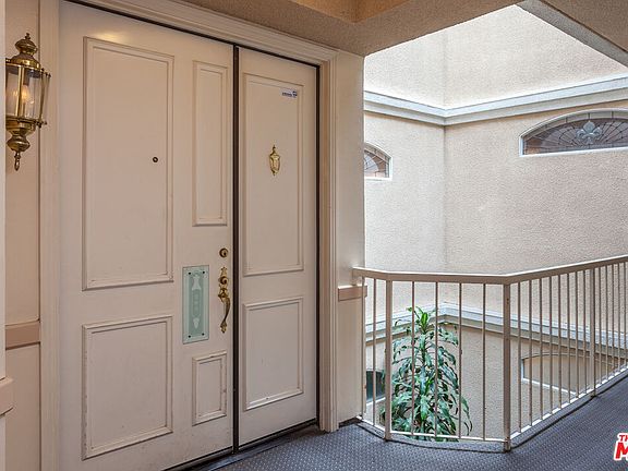 5th image of 120 S Palm Dr APT 203