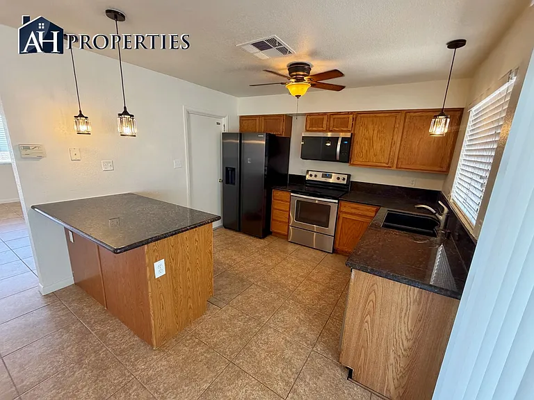3222 W Villa Maria Dr — Photo 5