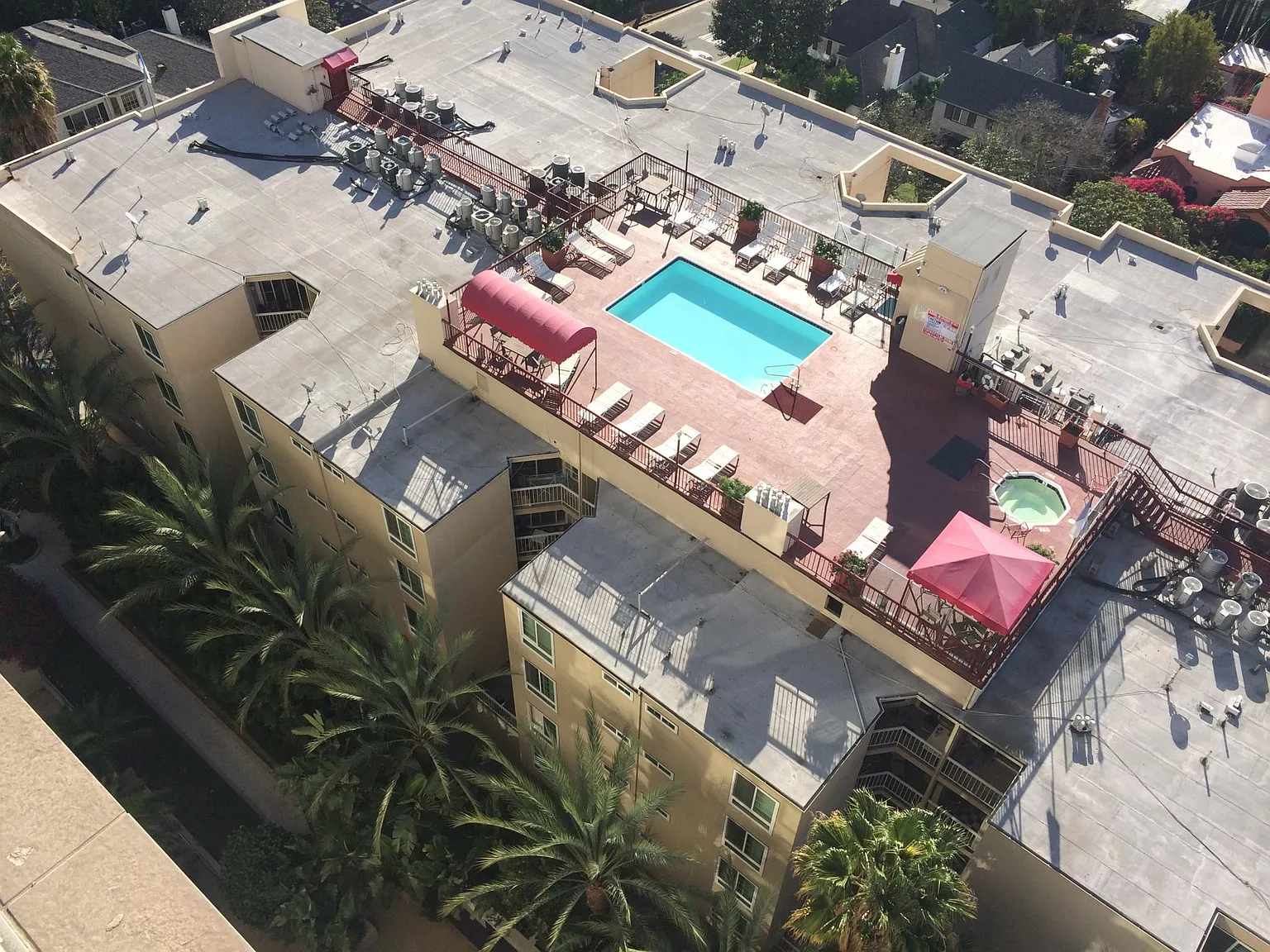 Wilshire Villa — Photo 2