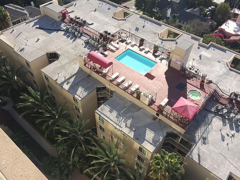 Aerial view of Wilshire Villa Apartments