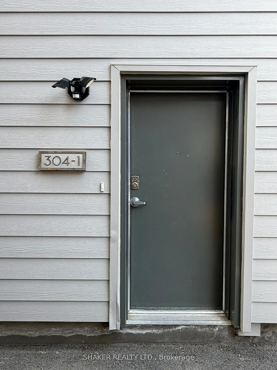 Building Photo - 304 Elmgrove Ave #1