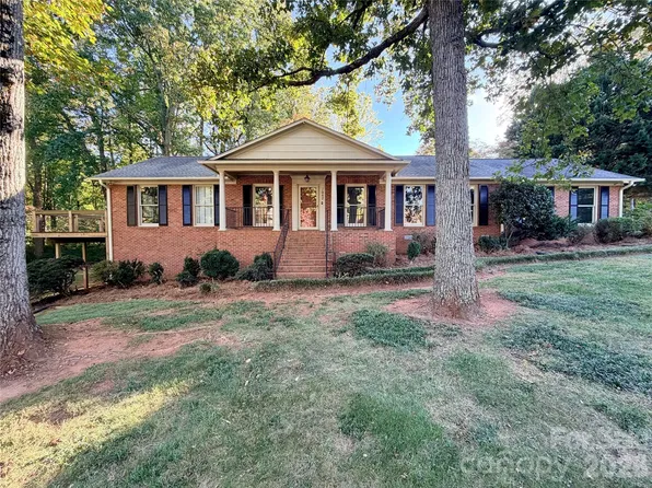 7942 Lake Vista Dr, Denver, NC 28037