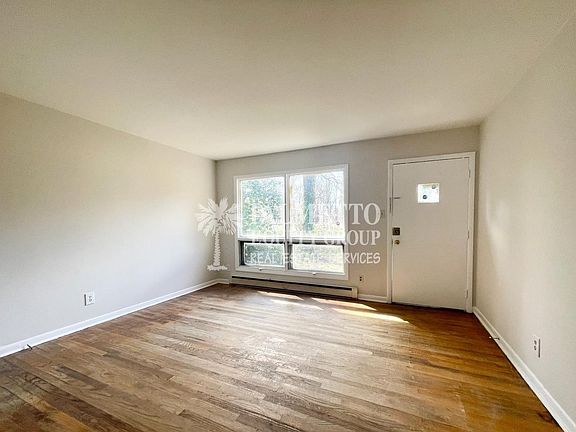 2nd image of 2219 E Gate City Blvd