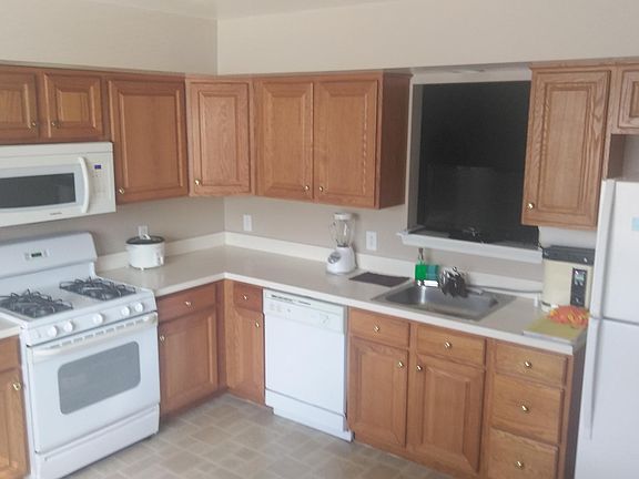 5th image of 108 White Birch Ln