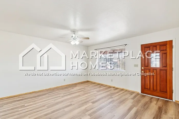 2 bed, 1.0 bath, 869 sqft, $1,350 — Photo 4