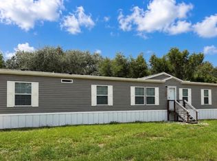 34627 Radio Rd, Leesburg, FL 34788
