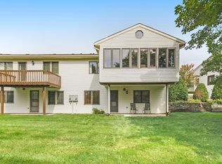 1106 Amberwood West Dr SW, Byron Center, MI 49315