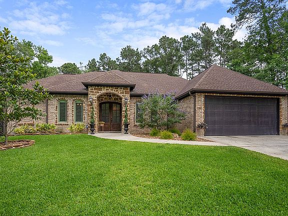 4th image of 233 Evergreen Dr