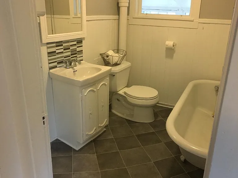 3 Hillcrest Ct #2 — Photo 26
