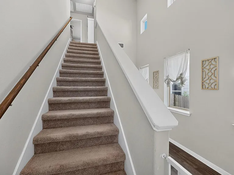 132 Wapiti Rd — Photo 23