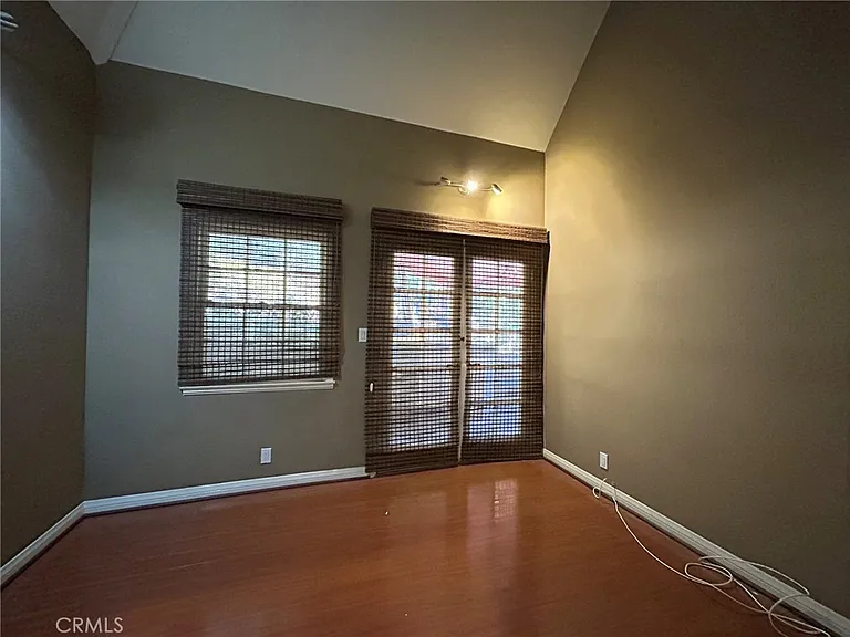300 S Timken Rd — Photo 27