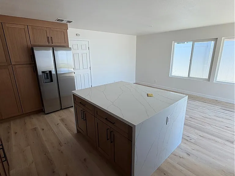 17242 Chicago Ave — Photo 7