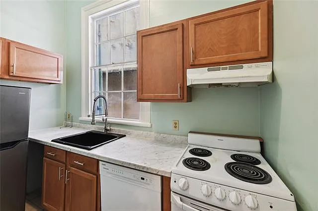1015 Saint Ann St #1 — Photo 6