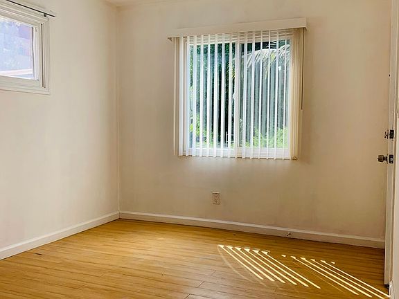 3rd image of 3659 Overland Ave #1