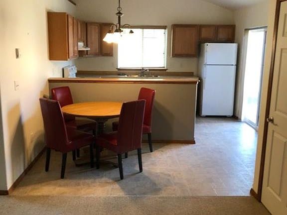 2nd image of 8 Eliza Dr Unit A