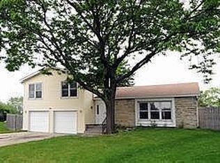 108 Brahms Ct, Glendale Heights, IL