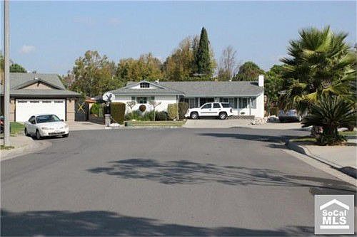 3rd image of 2509 N Eastwood Ave