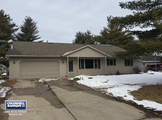 3018 Evergreen Ave, Green Bay, WI 54313