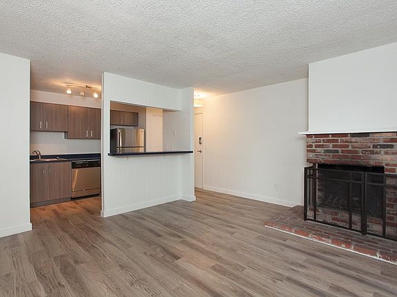 1 Bedroom Type B Living Room