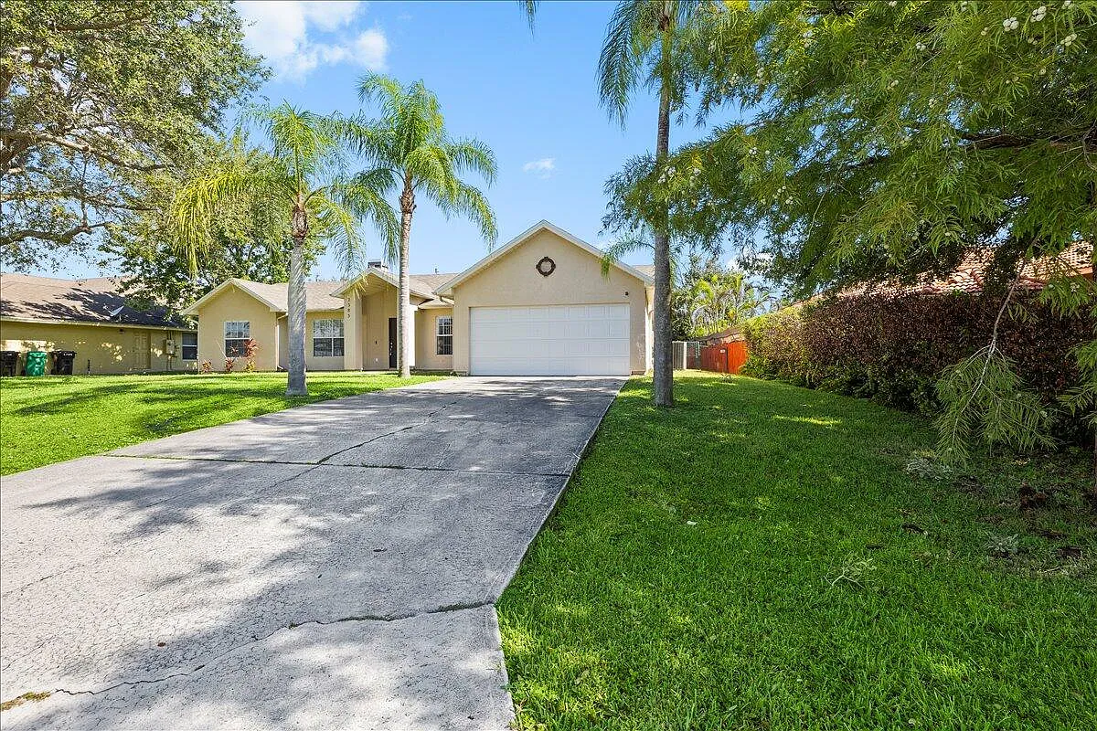 4 bed, 2.0 bath, 1786 sqft, $2,650 — Photo 3