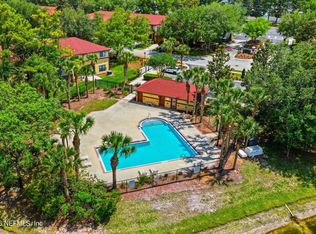 347 Redwood Ln, Saint Johns, FL 32259
