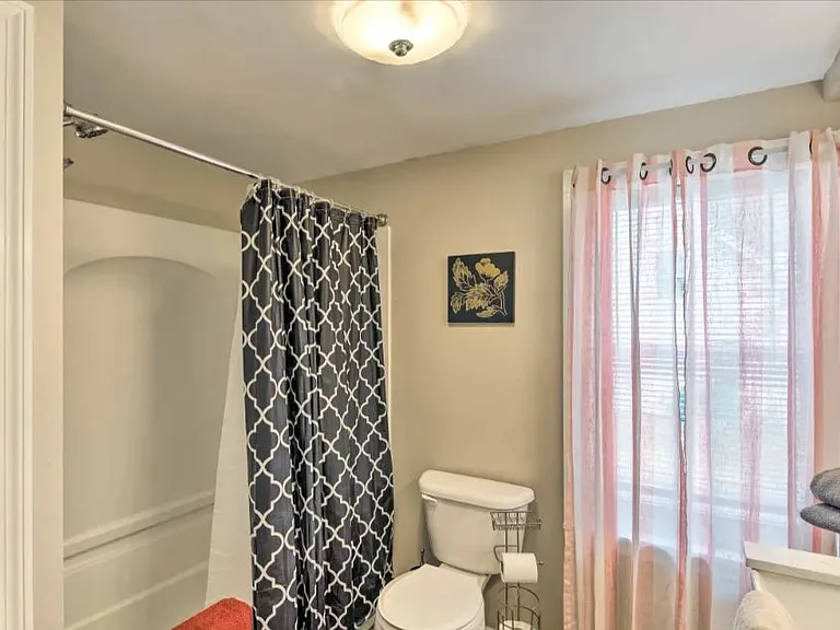 26 Plymouth St — Photo 19