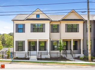 556 Elliston Pl, Ball Ground, GA 30107