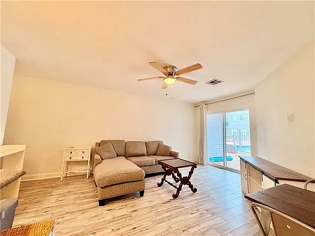 1 bed, 1.0 bath, 672 sqft, $1,650 — Photo 4