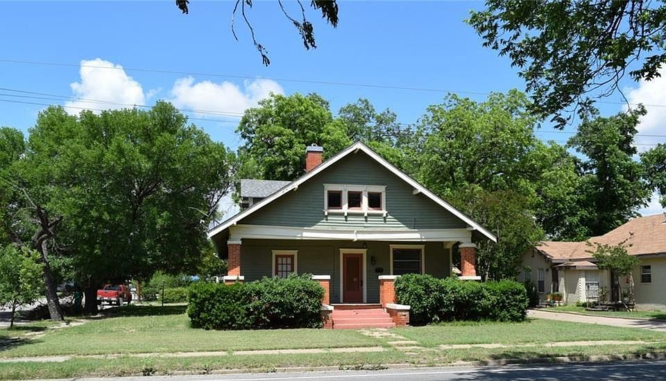 1st image of 316 S Neches St