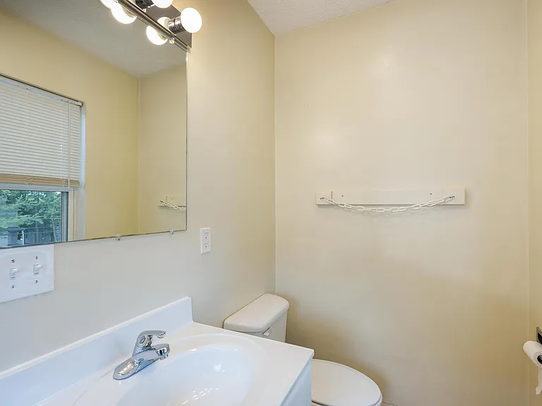 299 E 15th Ave #4 — Photo 25