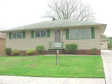 907 Judie Dr photo 1