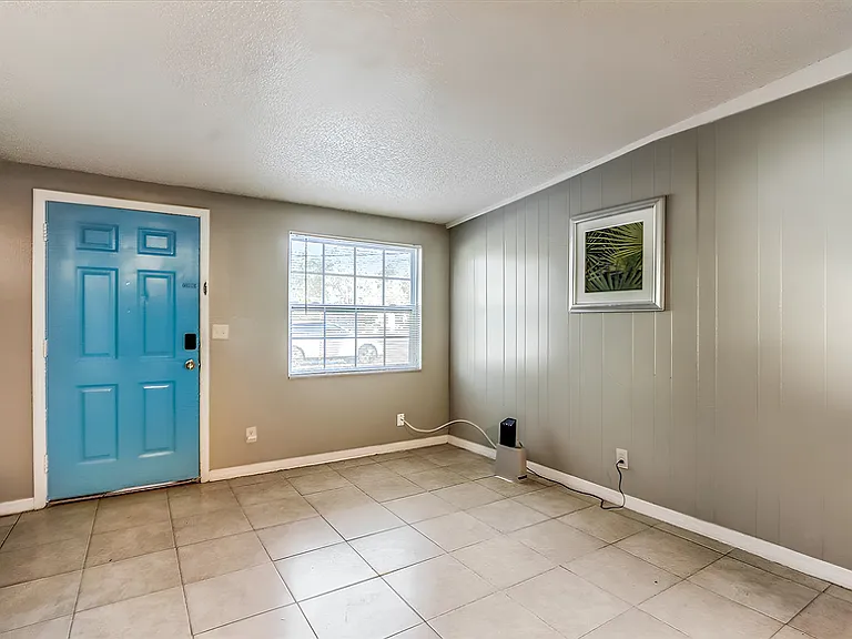 Fair Lane Dr — Photo 8