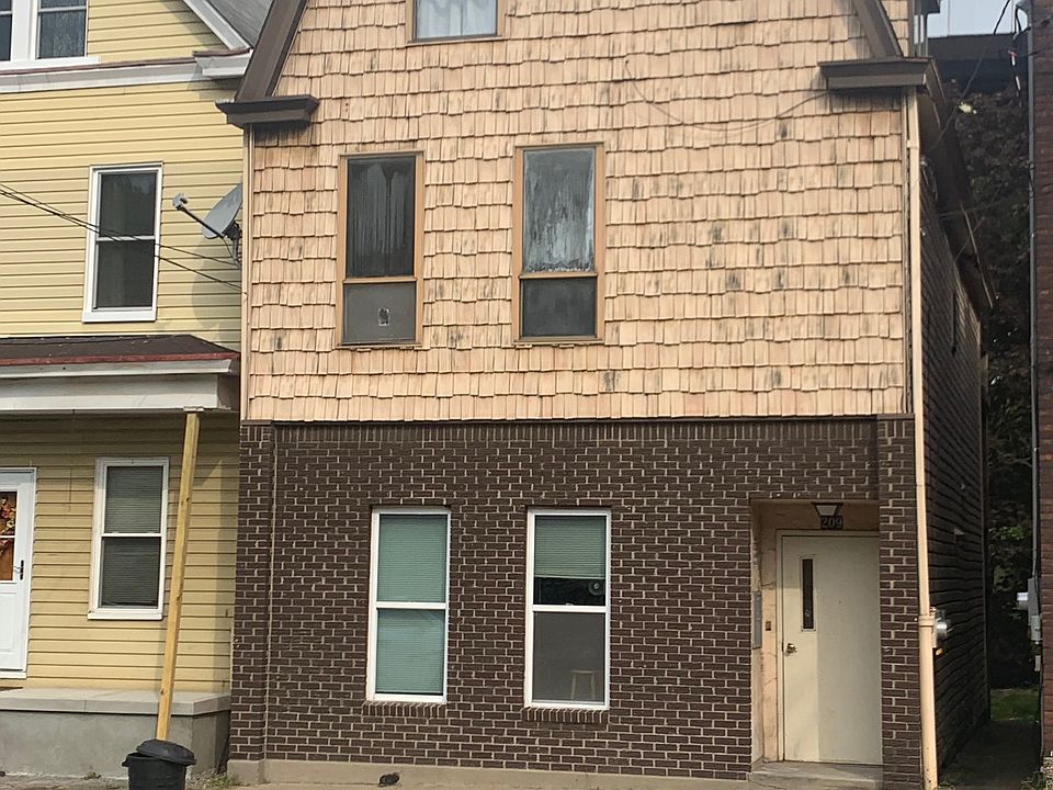 1st image of 209 Saline St