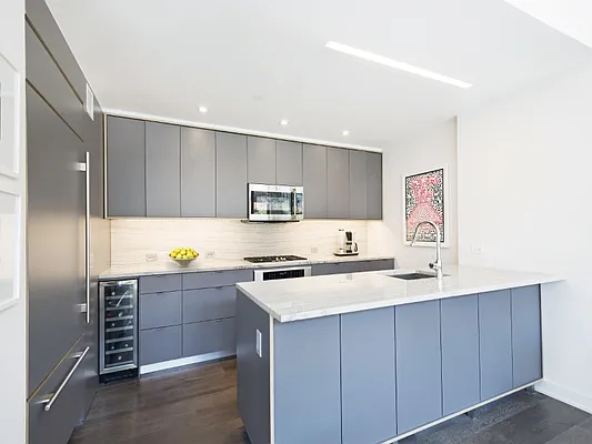 Sold by Sotheby's International Realty | media 4