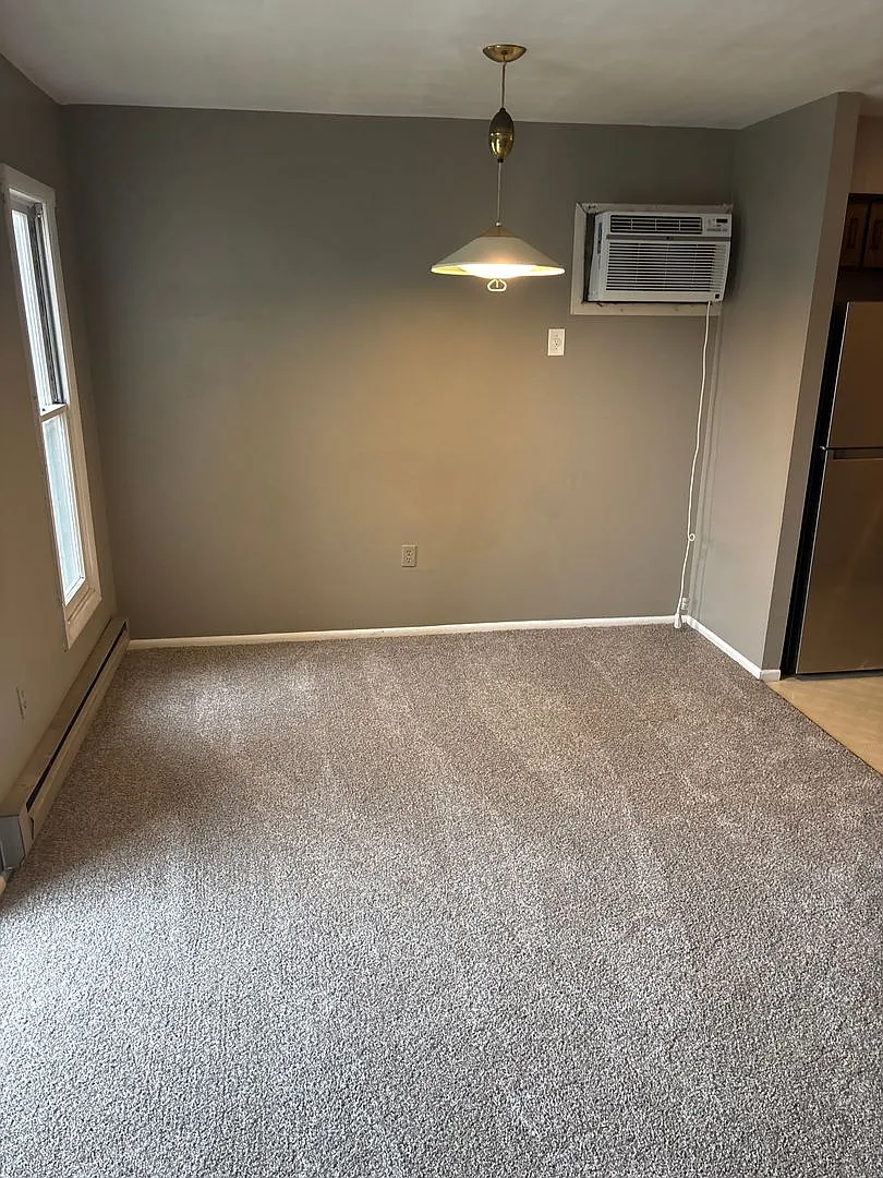 1327 S Howard Street — Photo 2