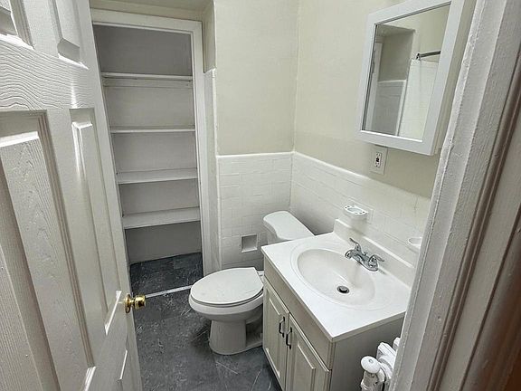 3rd image of 1330 E Luzerne St Floor 2