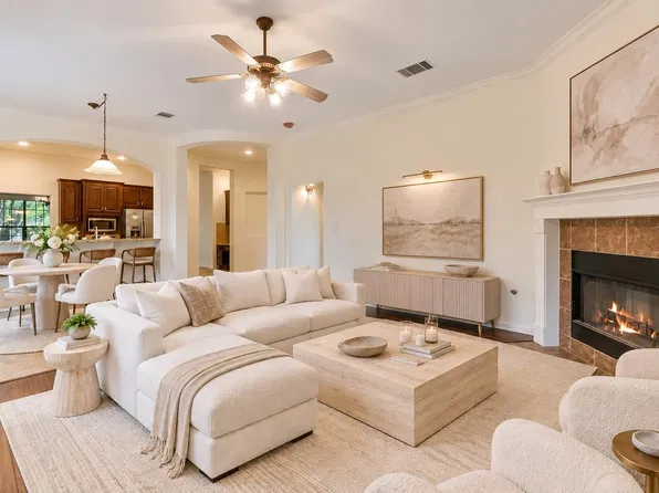 12512 Central Park Dr, Austin, TX 78732