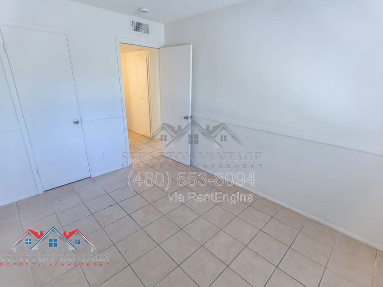 4107 N 81st St — Photo 18
