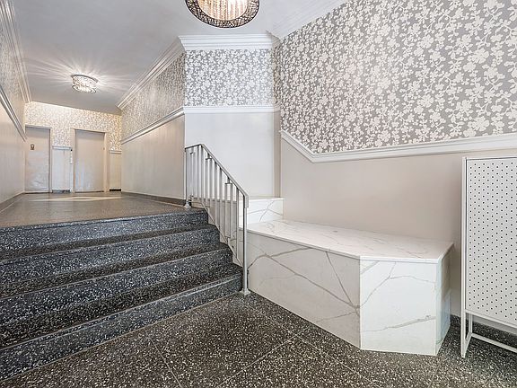 5th image of 321 E 89th St APT 3E