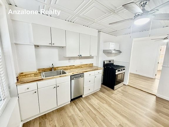 2nd image of 2 Baldwin Pl #3