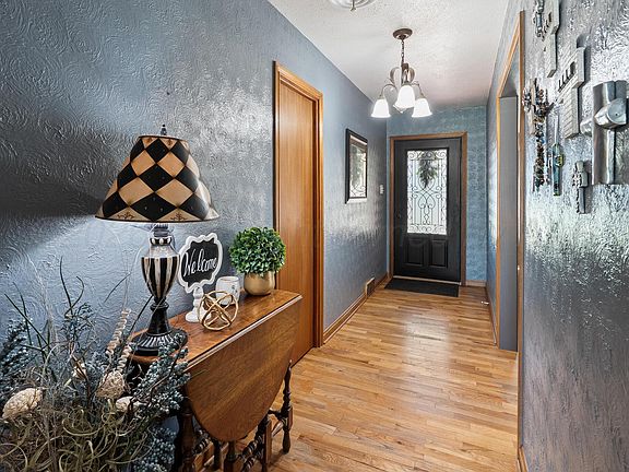 5th image of 4408 SW 3rd Ave
