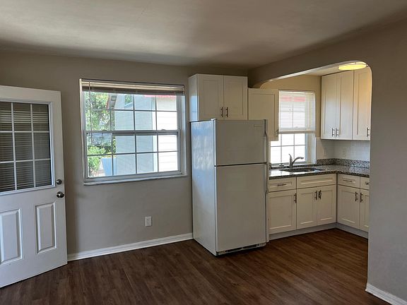 5th image of 2450 4th Ave N #3