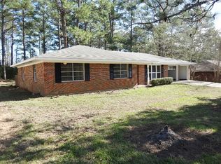 510 Holiday Cir, Pineville, LA 71360