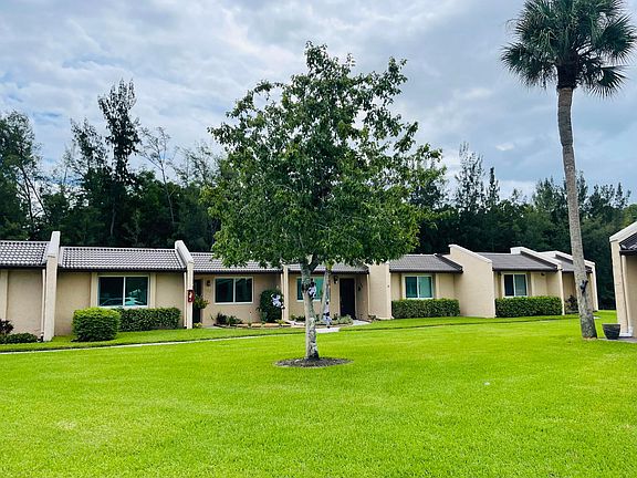 3rd image of 224 Lake Meryl Drive