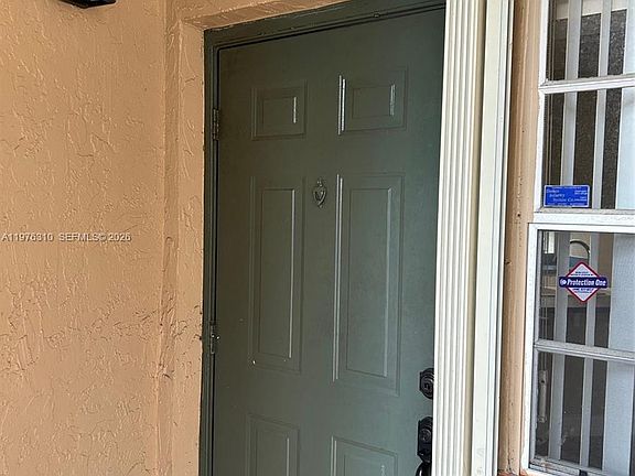 3rd image of 301 SW 86th Ave APT 102