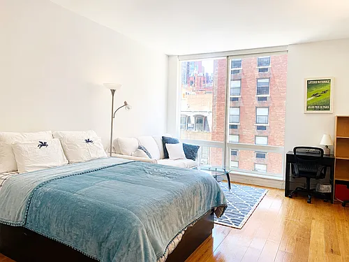 325 Lexington Ave Photo 1