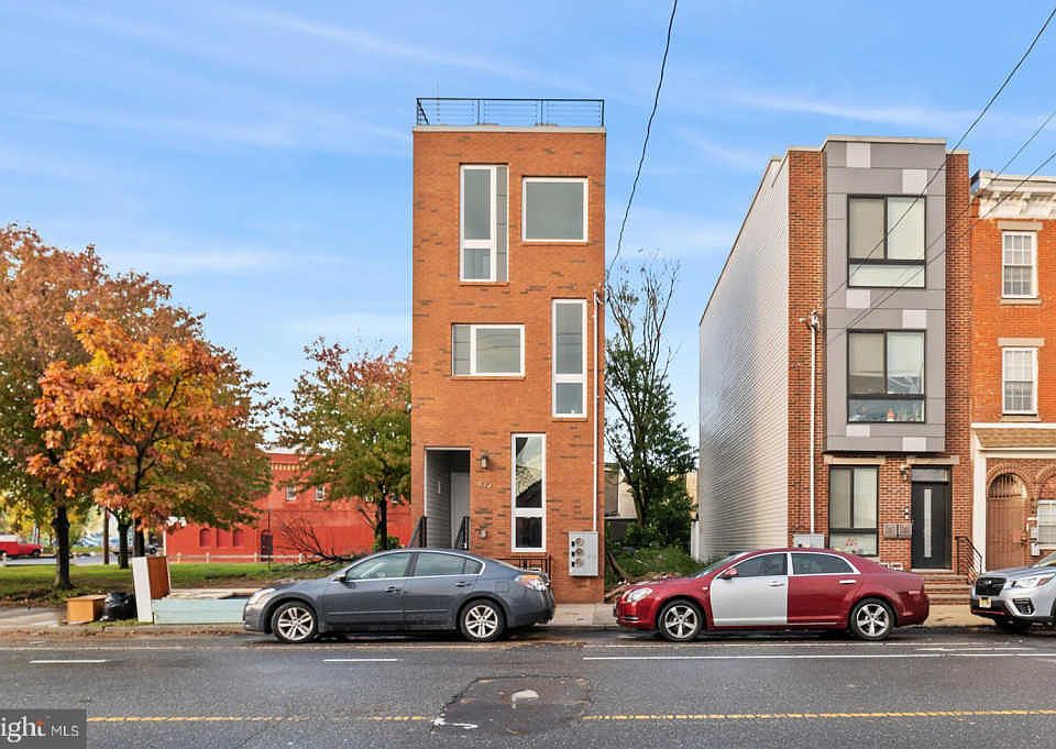 1st image of 435 W Berks St #B