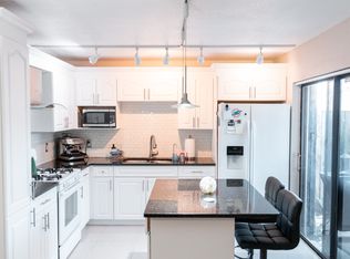 70 Lake Arbor Dr APT 70, Lake Worth, FL 33461