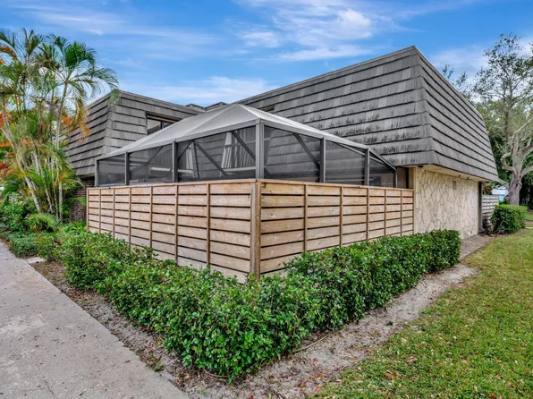1105 11th Terrace, Palm Beach Gardens, FL 33418